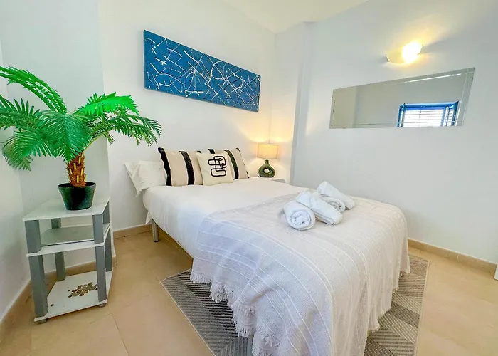 Sanctuary Penthouse By Hello Homes