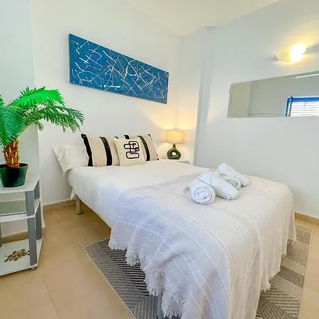 Sanctuary Penthouse By Hello Homes