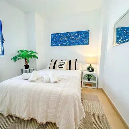 Апартаменти Sanctuary Penthouse By Hello Homes